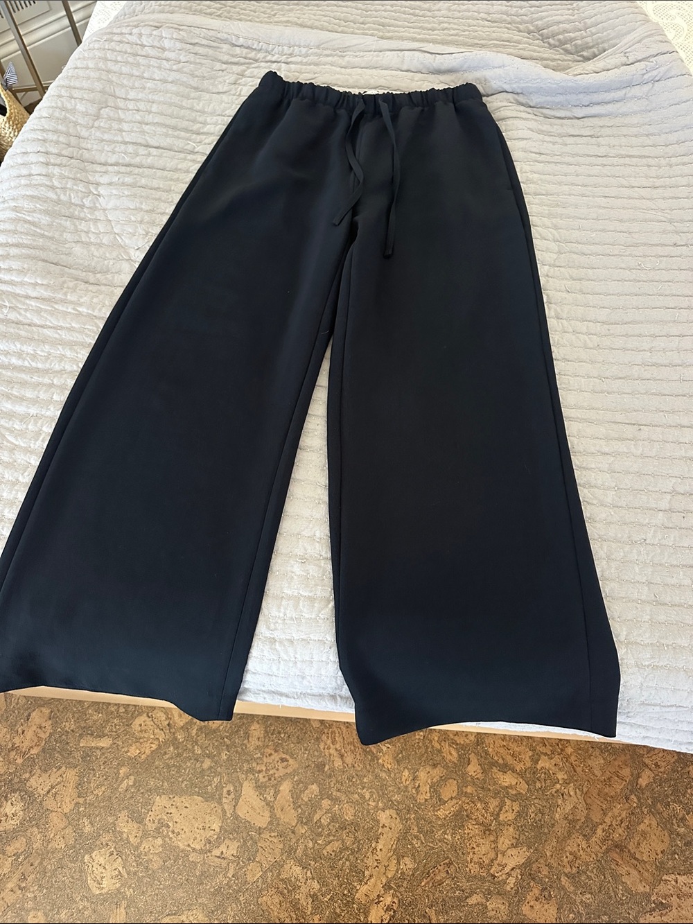 Aritzia Black Lodge Drawstring Pants